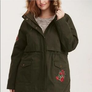 Torrid | Embroidered Floral Anorak Jacket Size 2 Olive green twill outerwear